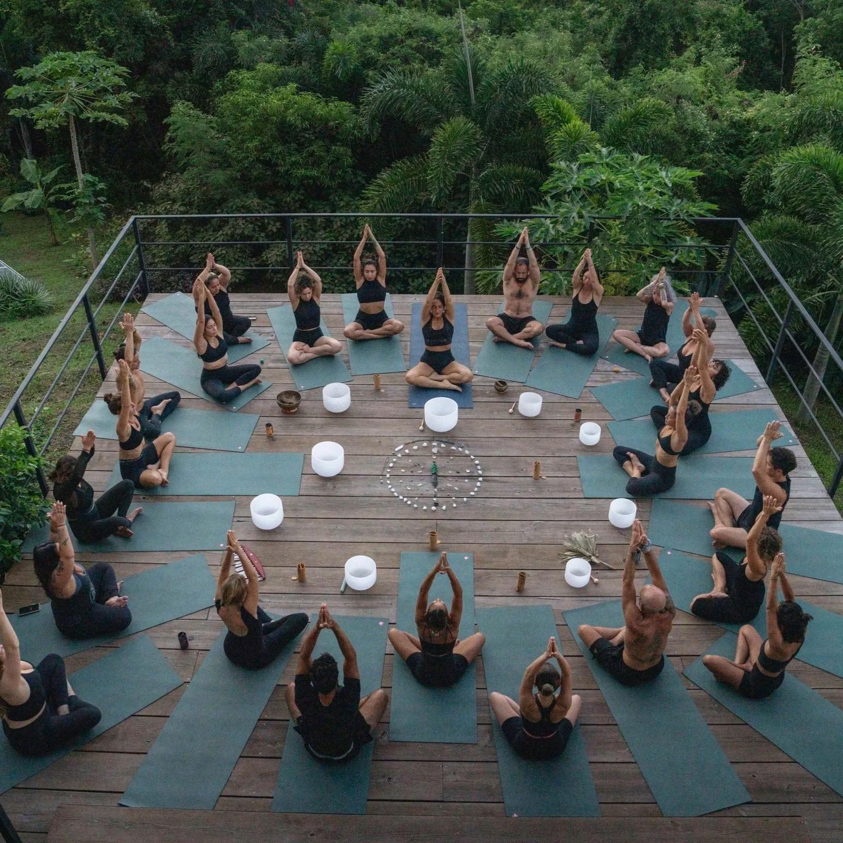 Yoga Ritiro con Sylvia De Marco & Kano Mai