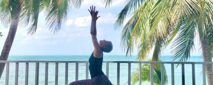 2 settimane di Yoga Alignment per la tua colonna vertebrale con il Divino