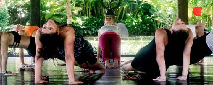 Pacchetto ritiro di yoga beato
