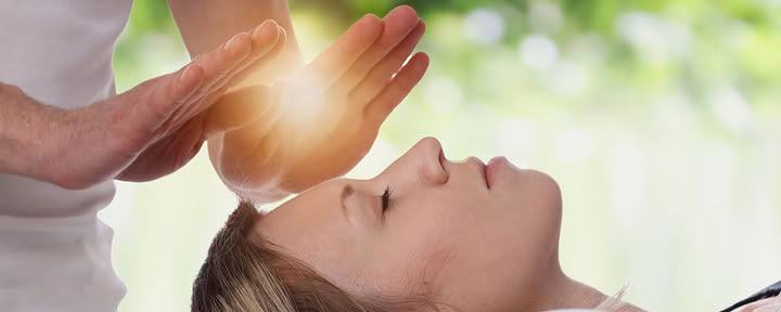 Condivisione di energia Reiki di gruppo