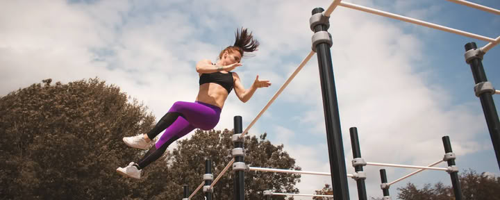 Campo Estivo di Aerial Yoga
