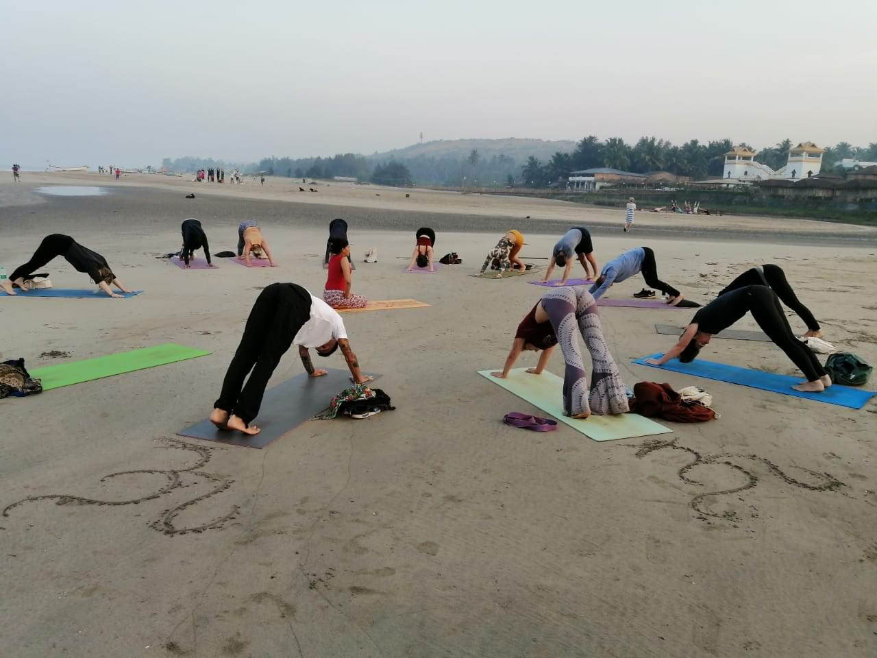 30 Giorni di Ritiro Yoga Beato / Vacanza