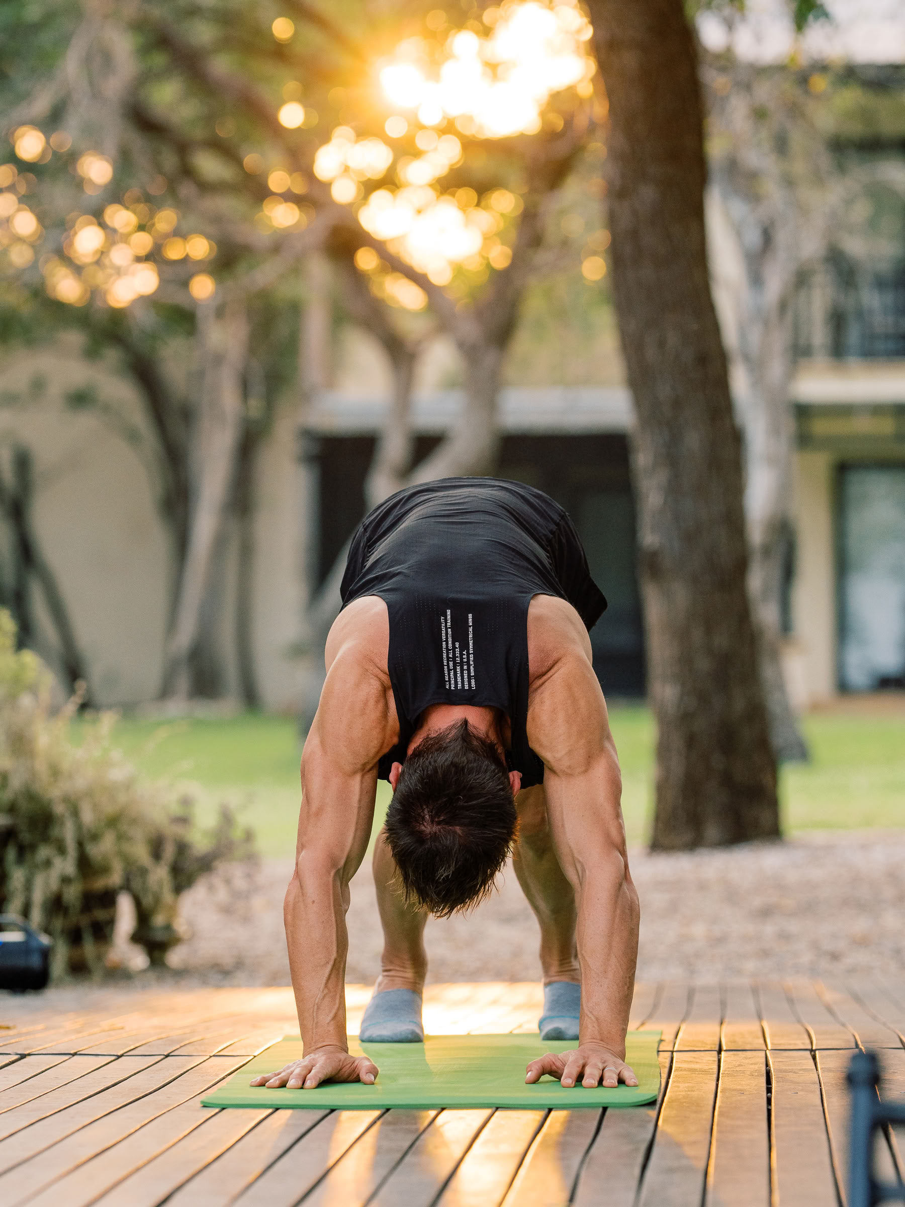 Yoga con gli elefanti