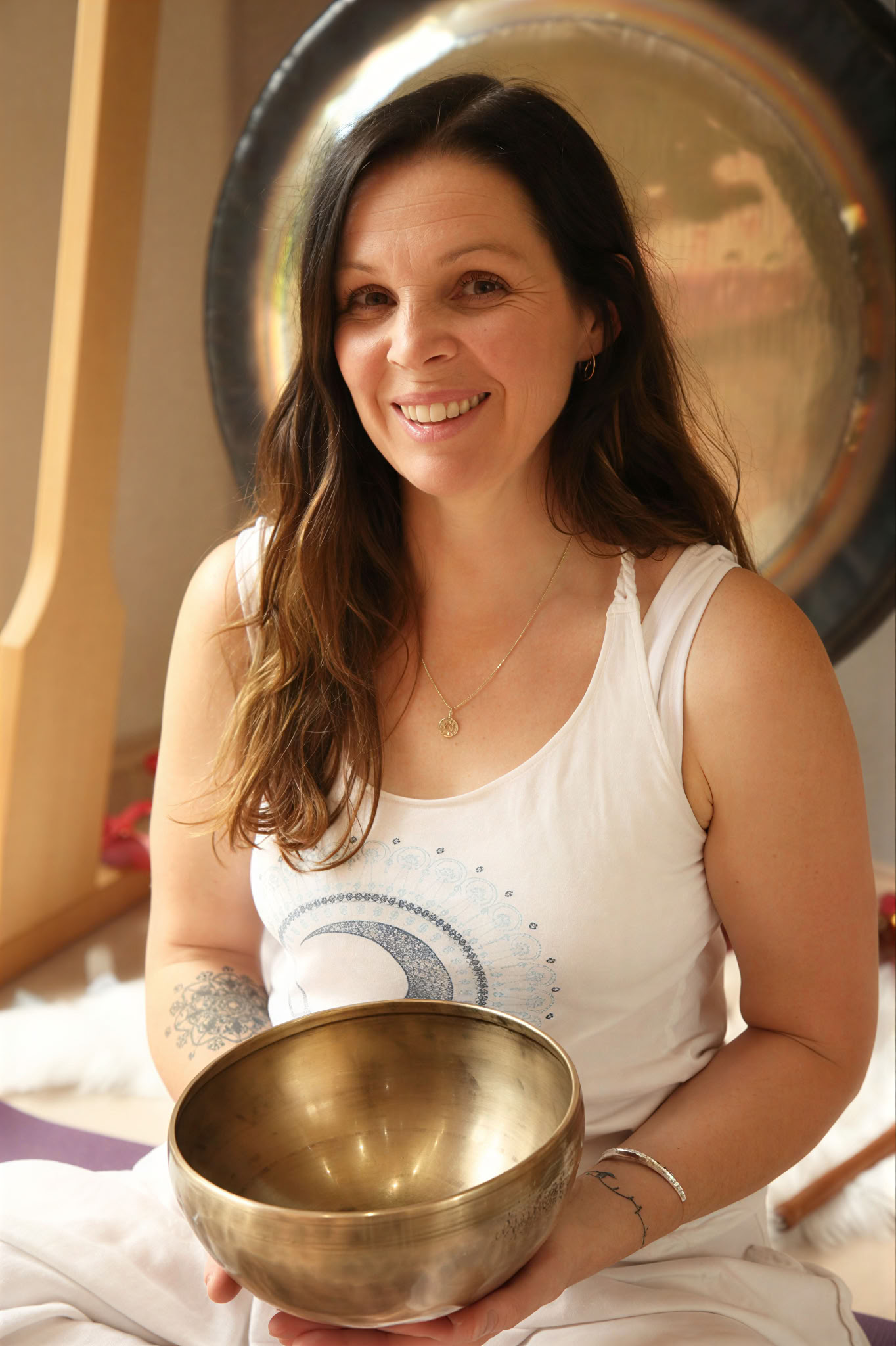 Yoga, Meditazione e Ritiro con Gong con Jo Winterton