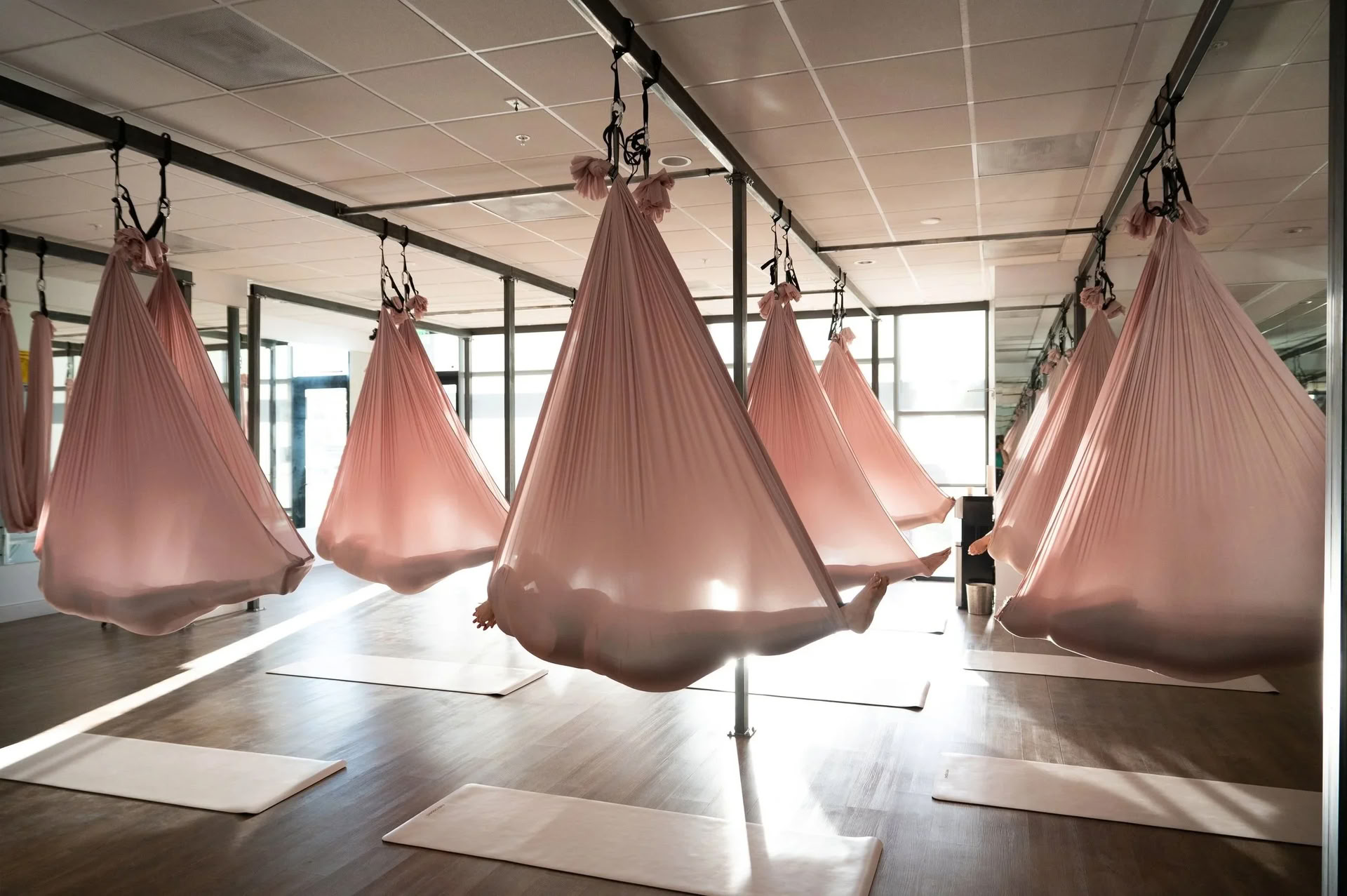 Yoga Aereo GRATUITO Huntington Beach