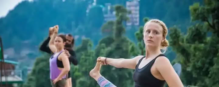 300 Ore Hatha Yoga TTC