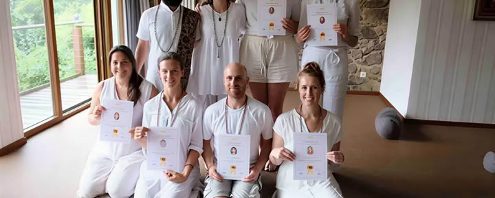 200 ore di formazione insegnanti di Yoga Vancouver Canada