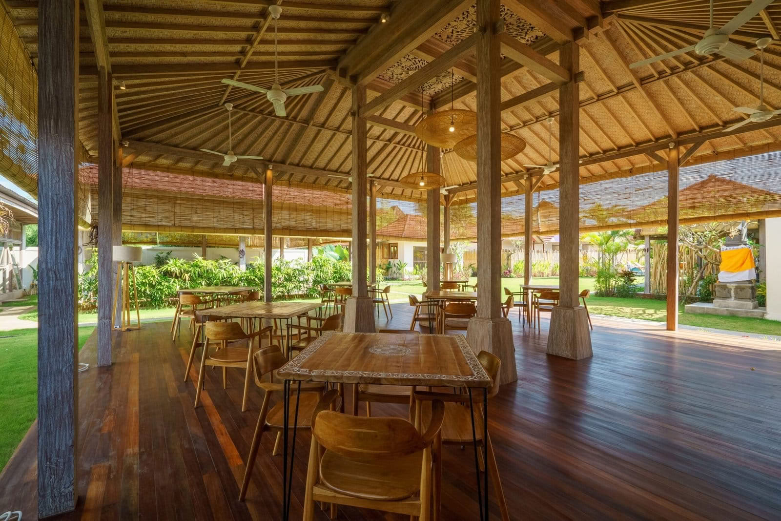 300 ore di formazione insegnanti di yoga a Bali