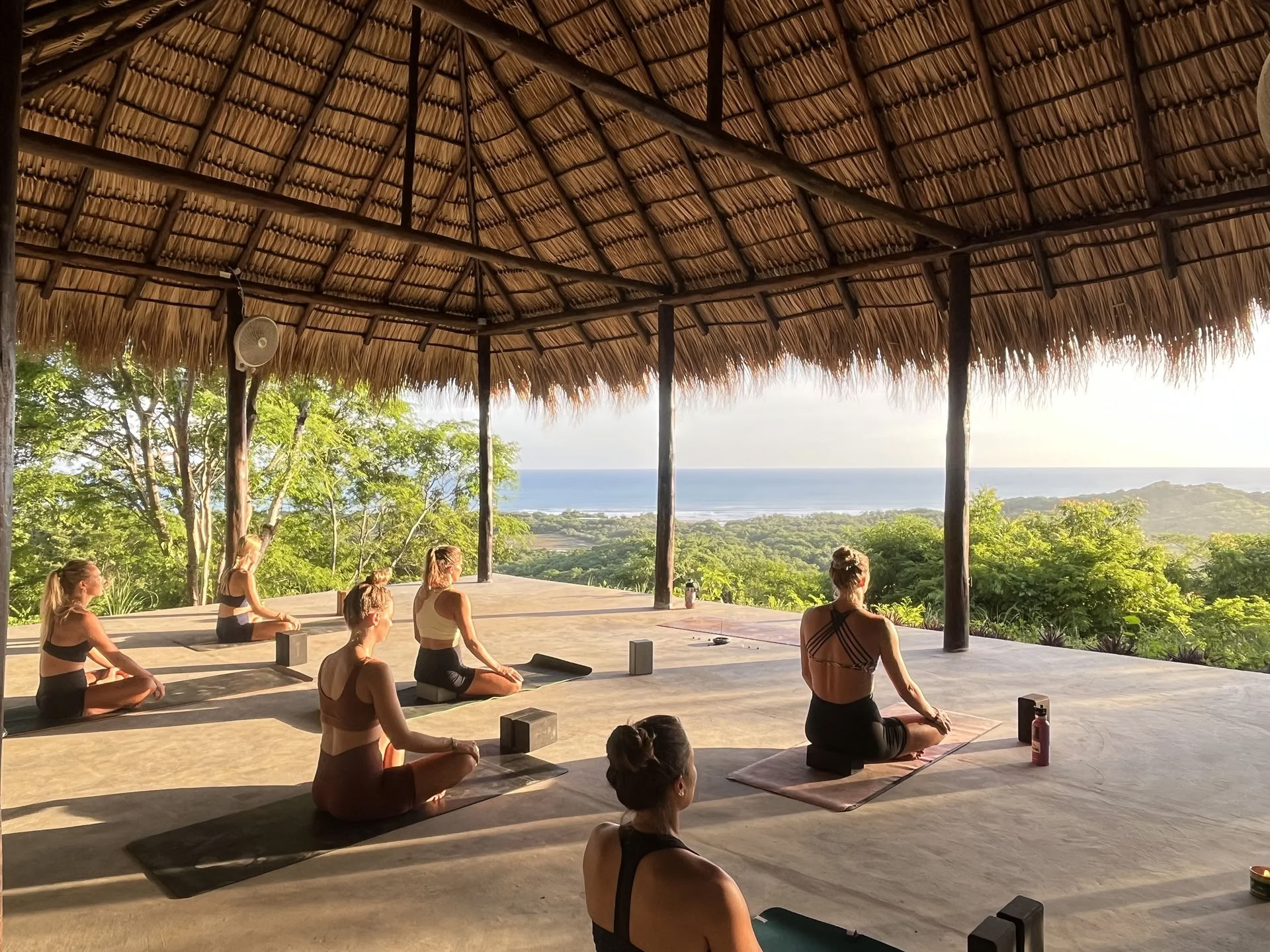 Lezione di Yoga a Popoyo, Nicaragua