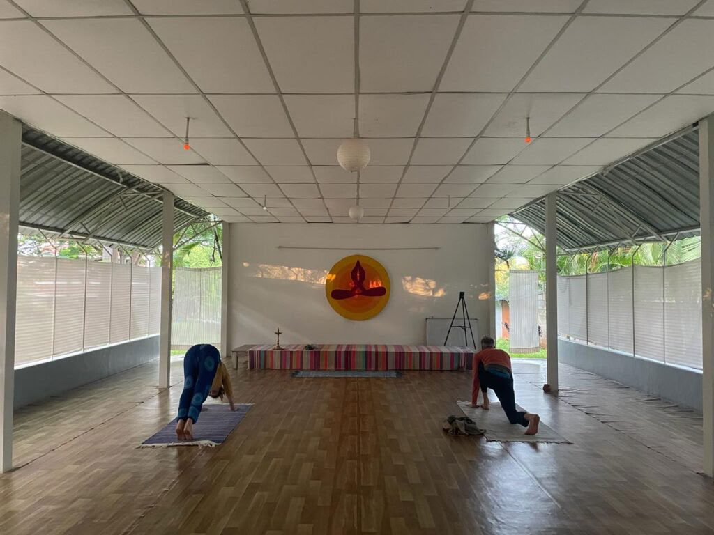 Corso di formazione per insegnanti di yoga di 200 ore