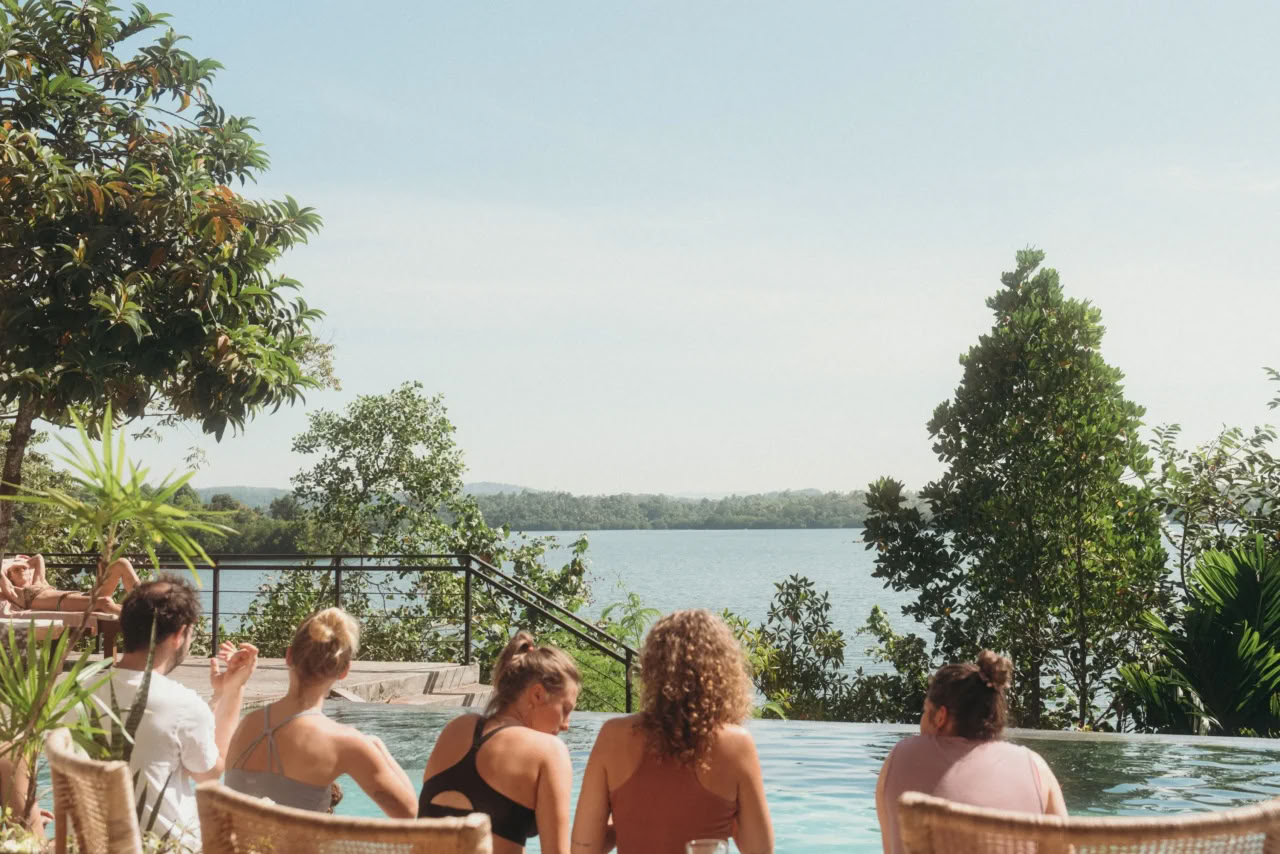Synergy Vinyasa Yoga Ritiro at Lanka Yoga