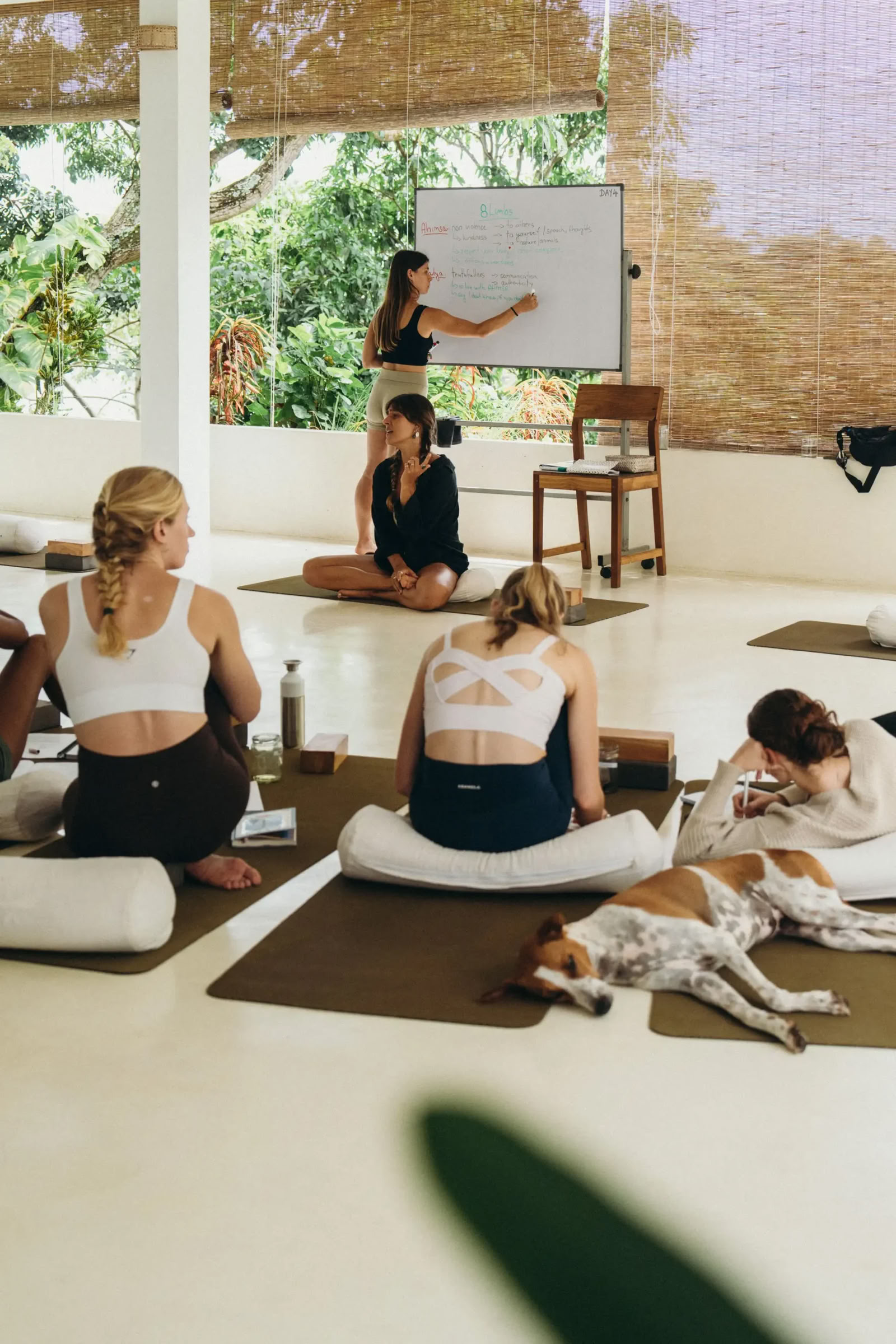 100 ore di formazione insegnanti Vinyasa + Yin Yoga