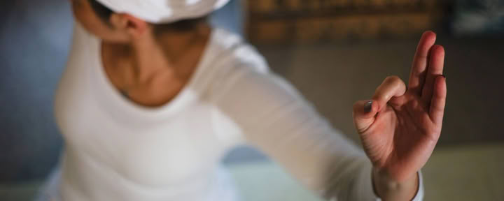 Effetti anti-età del Kundalini Yoga e della Meditazione