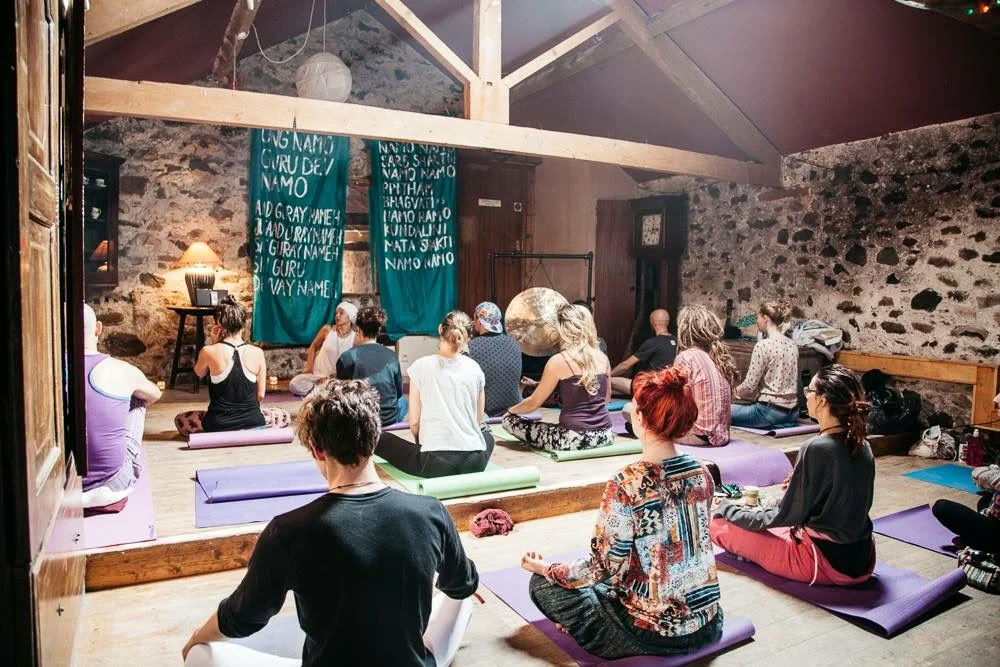 Aumenta la tua vibrazione e manifesta la vita che desideri - Workshop di Kundalini Yoga