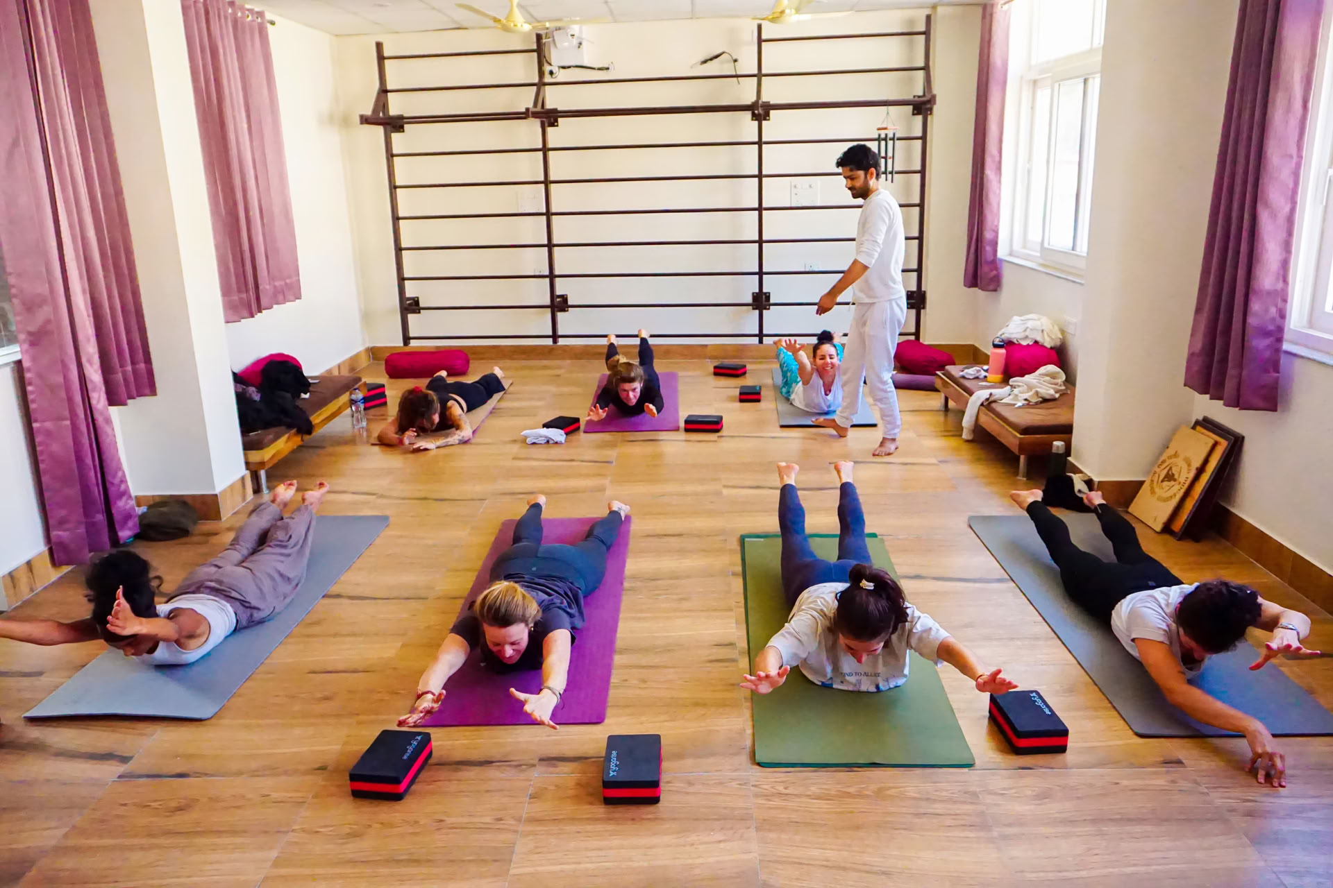 Pacchetto di ritiro yoga di 4 giorni a Rishikesh