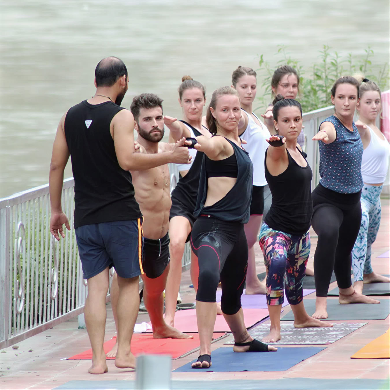 Ashtanga Vinyasa Yoga Teacher Training a Rishikesh