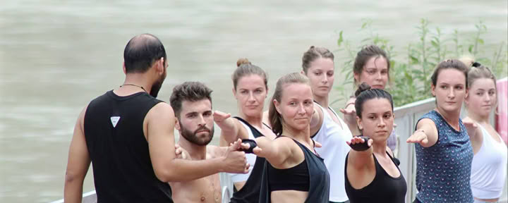 Ashtanga Vinyasa Yoga Teacher Training a Rishikesh