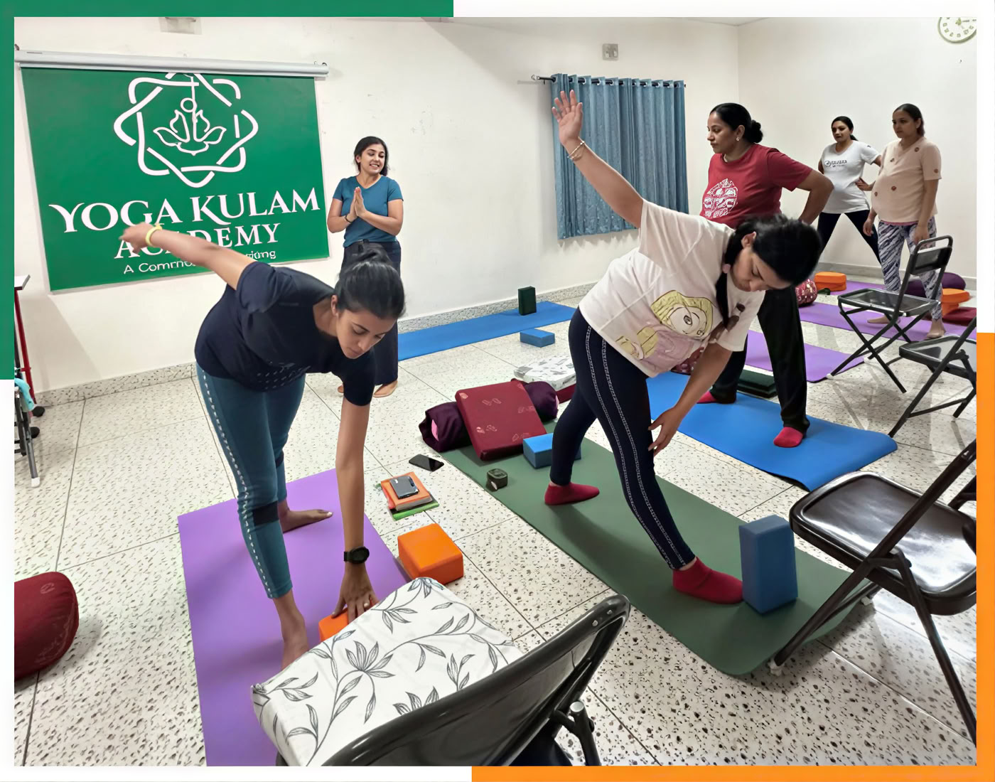 Corso di formazione insegnanti di yoga prenatale e postnatale di 85 ore a Bengaluru