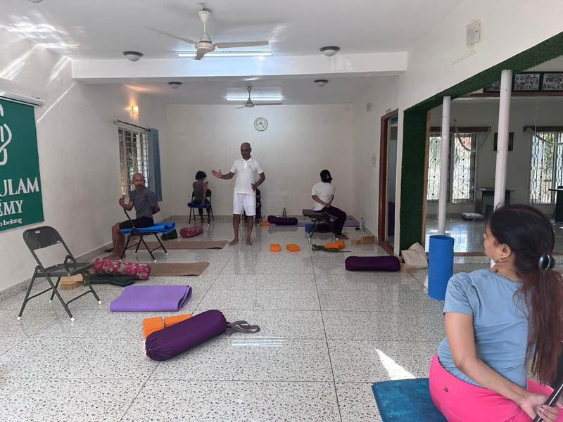 Corso di formazione per insegnanti di yoga di 200 ore nei giorni feriali a Bengaluru