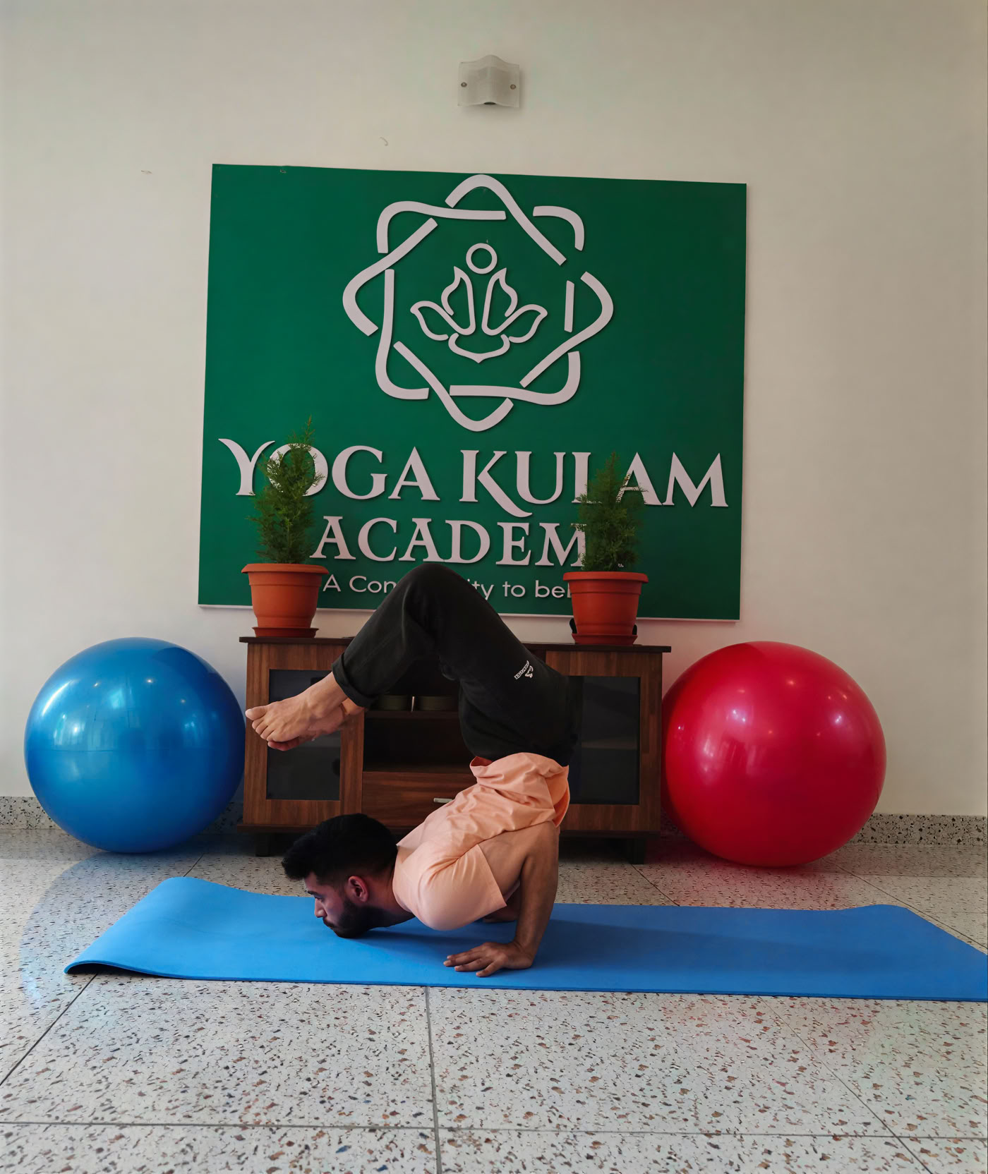 Lezioni di yoga quotidiane a Bengaluru