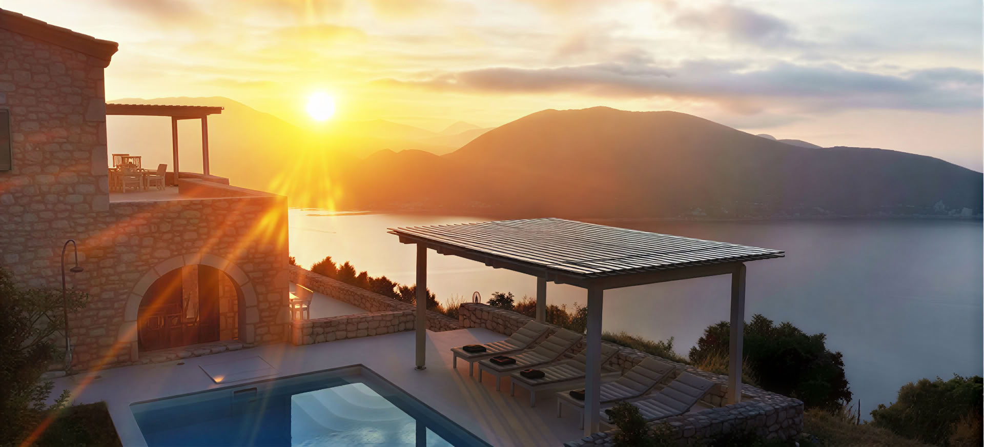 The Greece Yoga Reset: Dove il mare rigenera l’anima
