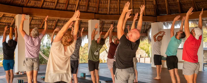 Solo uomini 200 e 100 ore - Formazione insegnanti di yoga, Creta, Grecia 01 - 21 aprile 2027