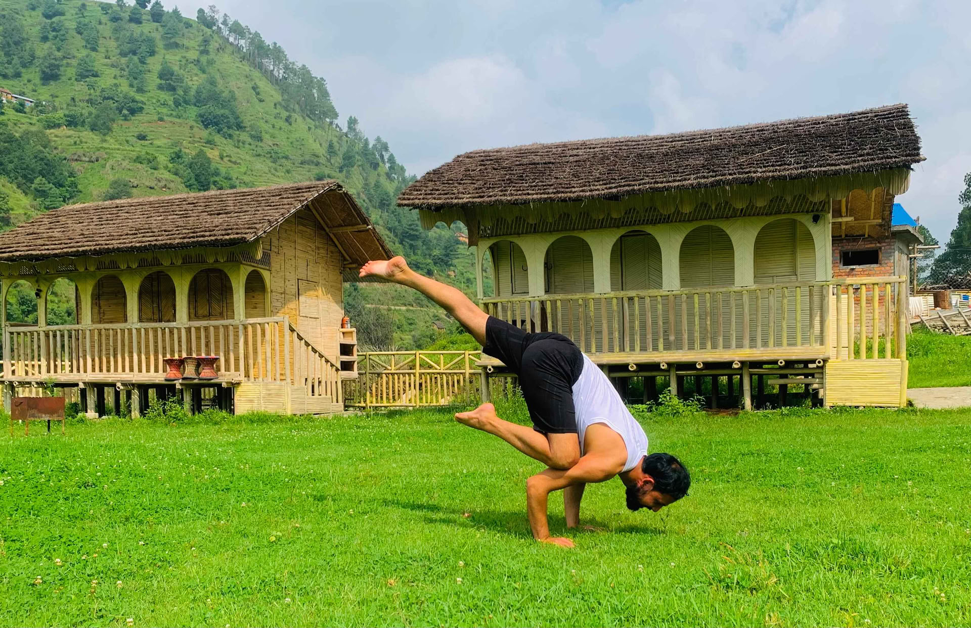 200 ore di formazione per insegnanti di yoga in Nepal