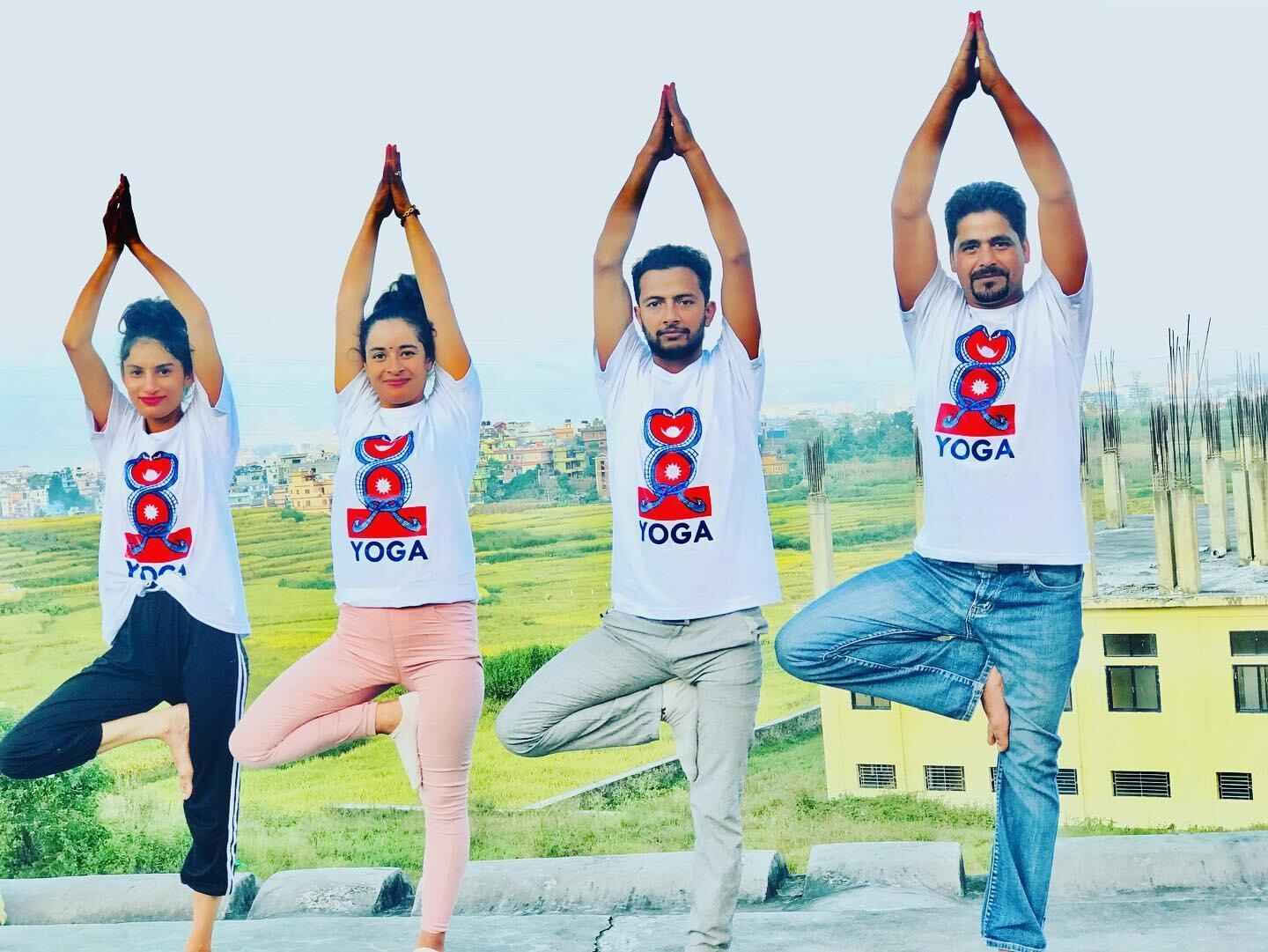 200 ore di formazione per insegnanti di yoga in Nepal