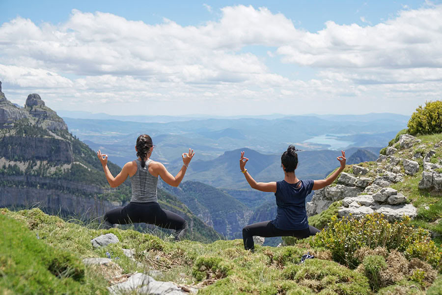 Dancing nature: Movimento, Yoga, Arte e Ritiro di Escursionismo