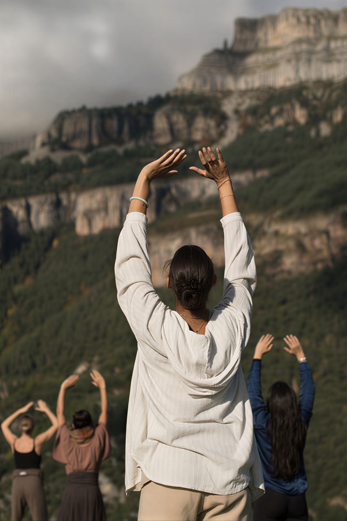 Dancing nature: Movimento, Yoga, Arte e Ritiro di Escursionismo