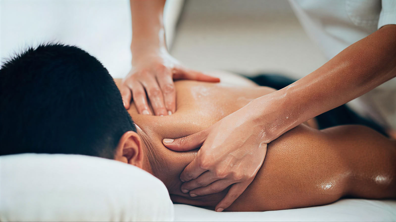 Formazione in Body-Work Olistico (Massaggio)