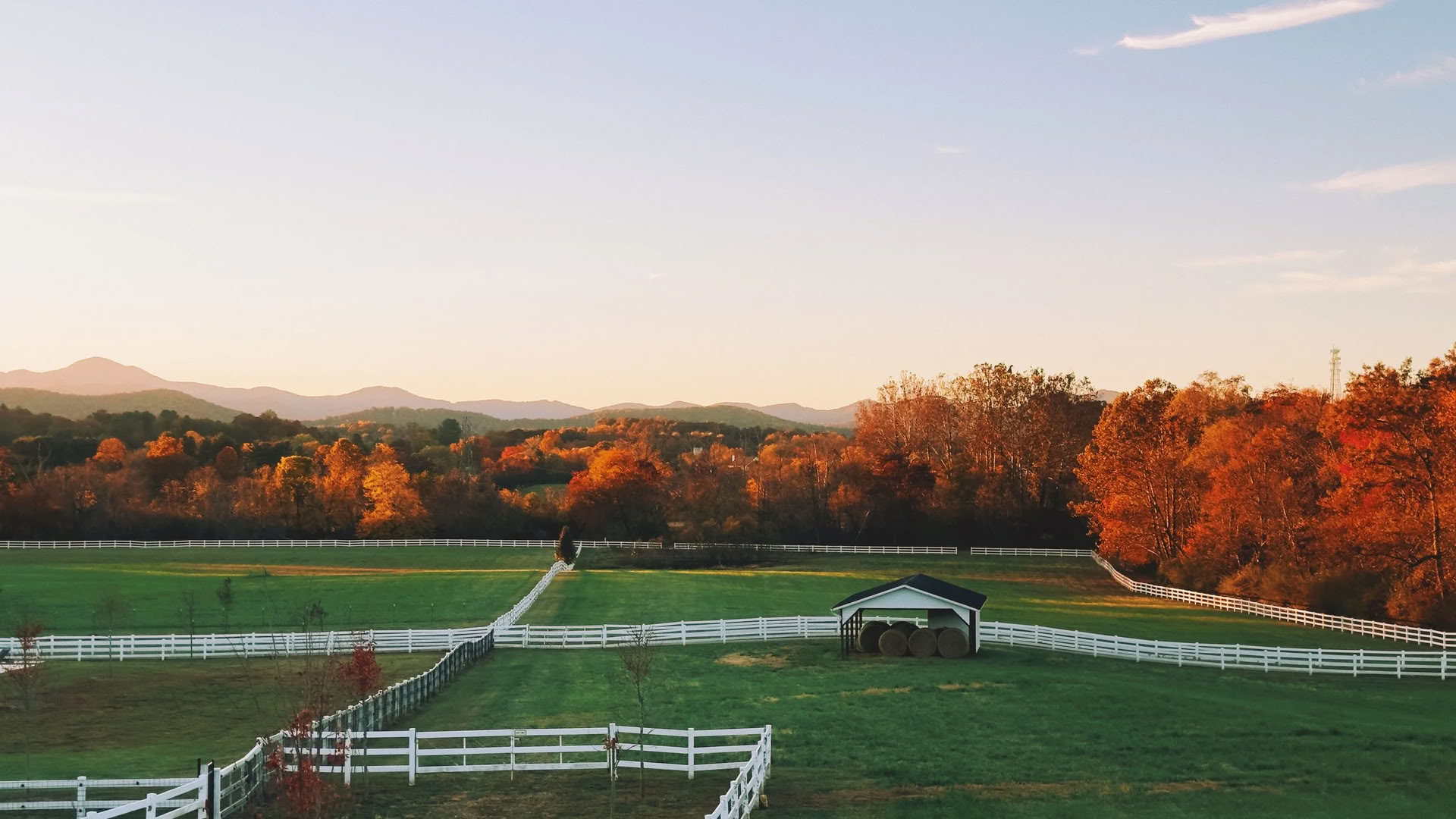 Bagno di guarigione sonora a lume di candela - The Sanctuary at The Horse Shoe Farm con Kelly Flowers