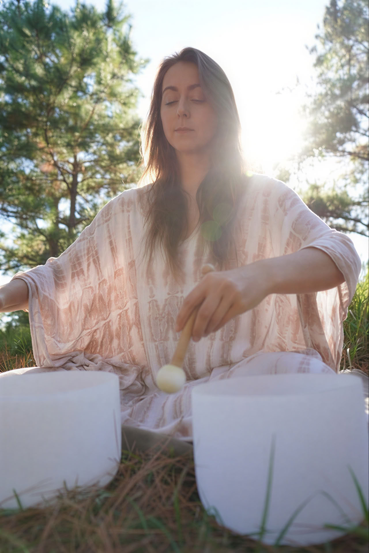 Bagno di Sound Healing a lume di candela - The Sanctuary at The Horse Shoe Farm con Kelly Flowers — The Horse Shoe Farm Boutique Resort vicino ad Asheville, NC | Dining & Spa