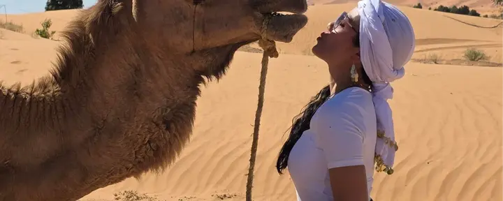 Ritiro autentico nel deserto marocchino di 4 giorni – Yoga, cultura nomade e glamping nel deserto da Errachidia a Marrakech