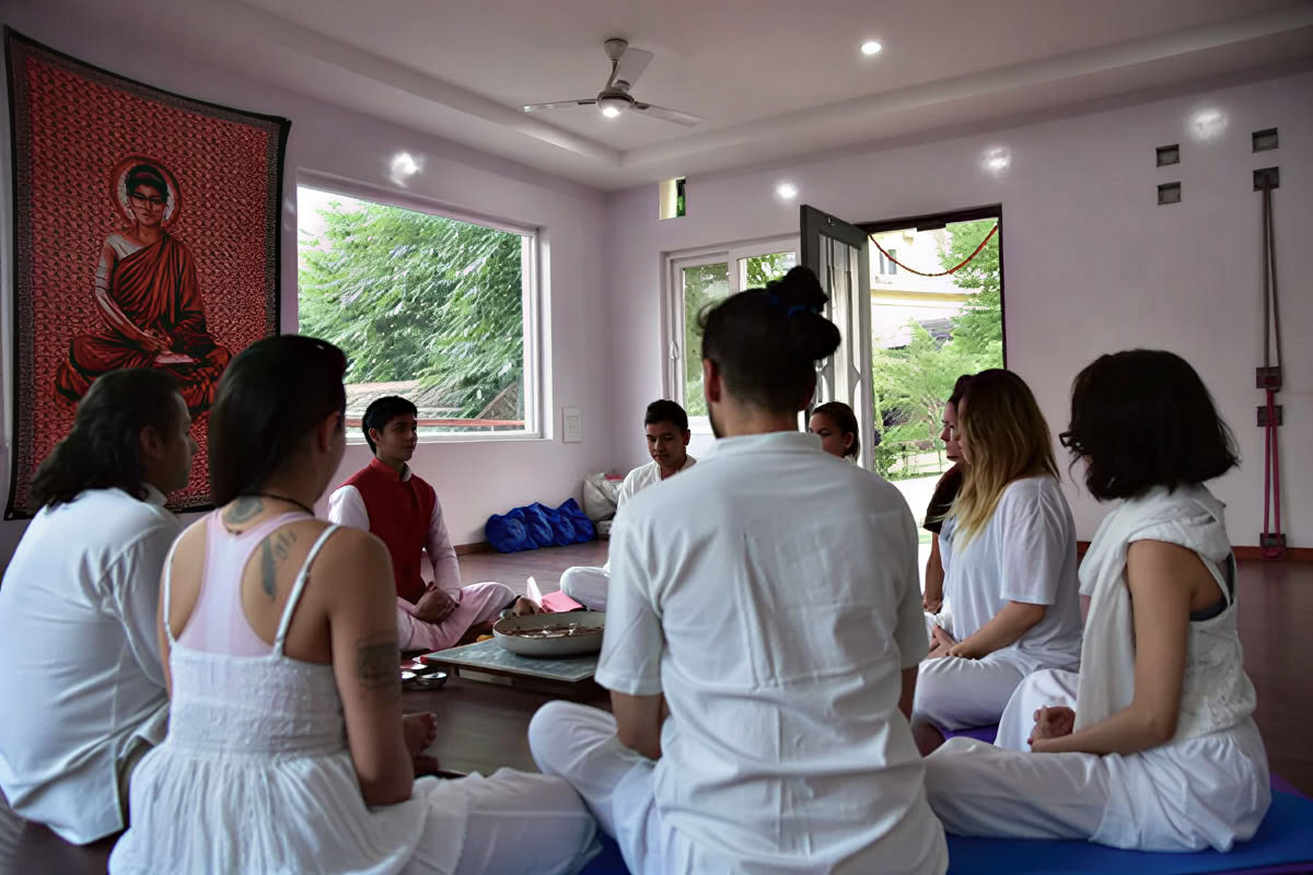 Corso di formazione per insegnanti di meditazione di 100 ore a Rishikesh – 2° - 14 gen 2027