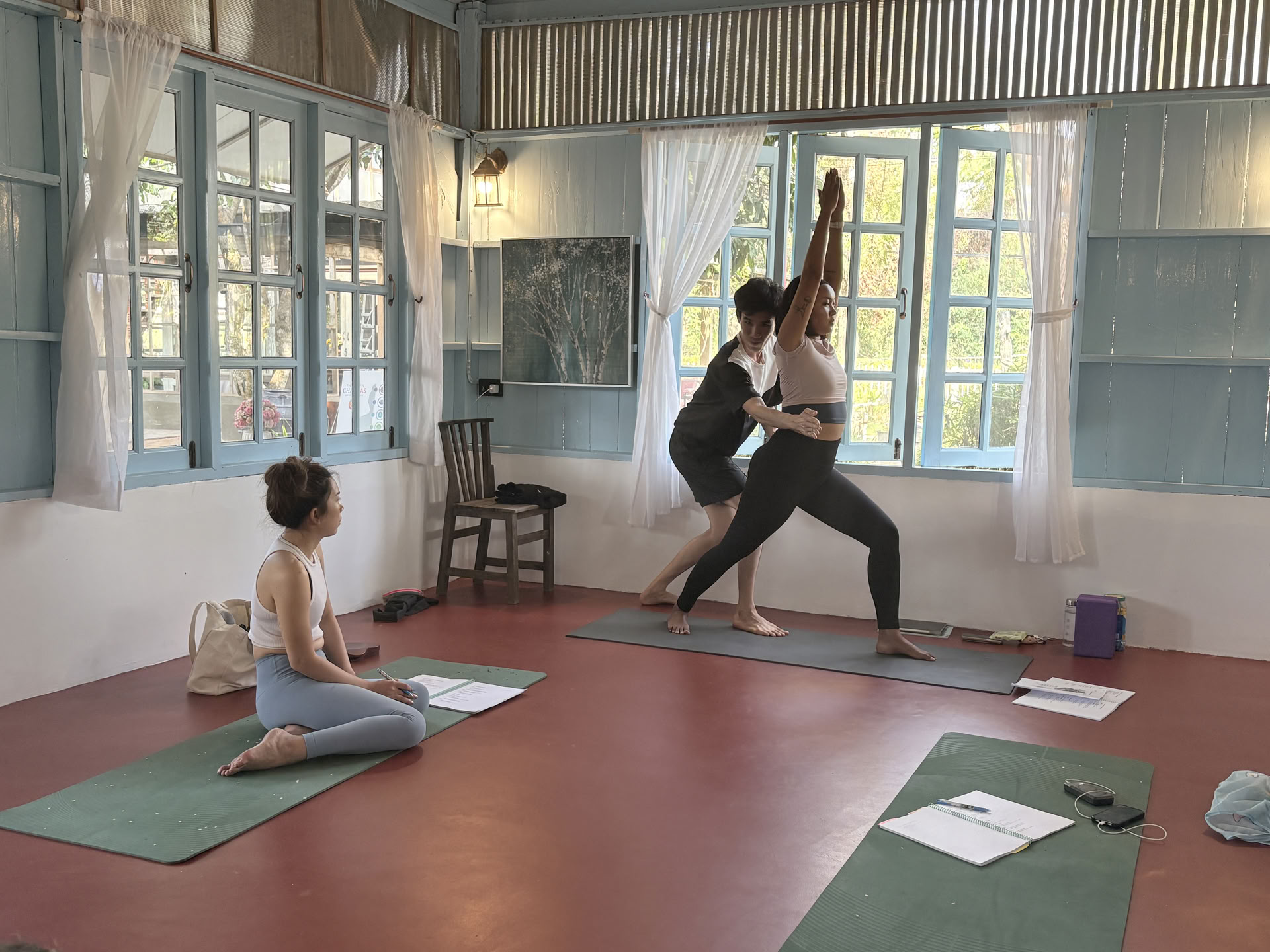 Corso di formazione per insegnanti di yoga di 200 ore