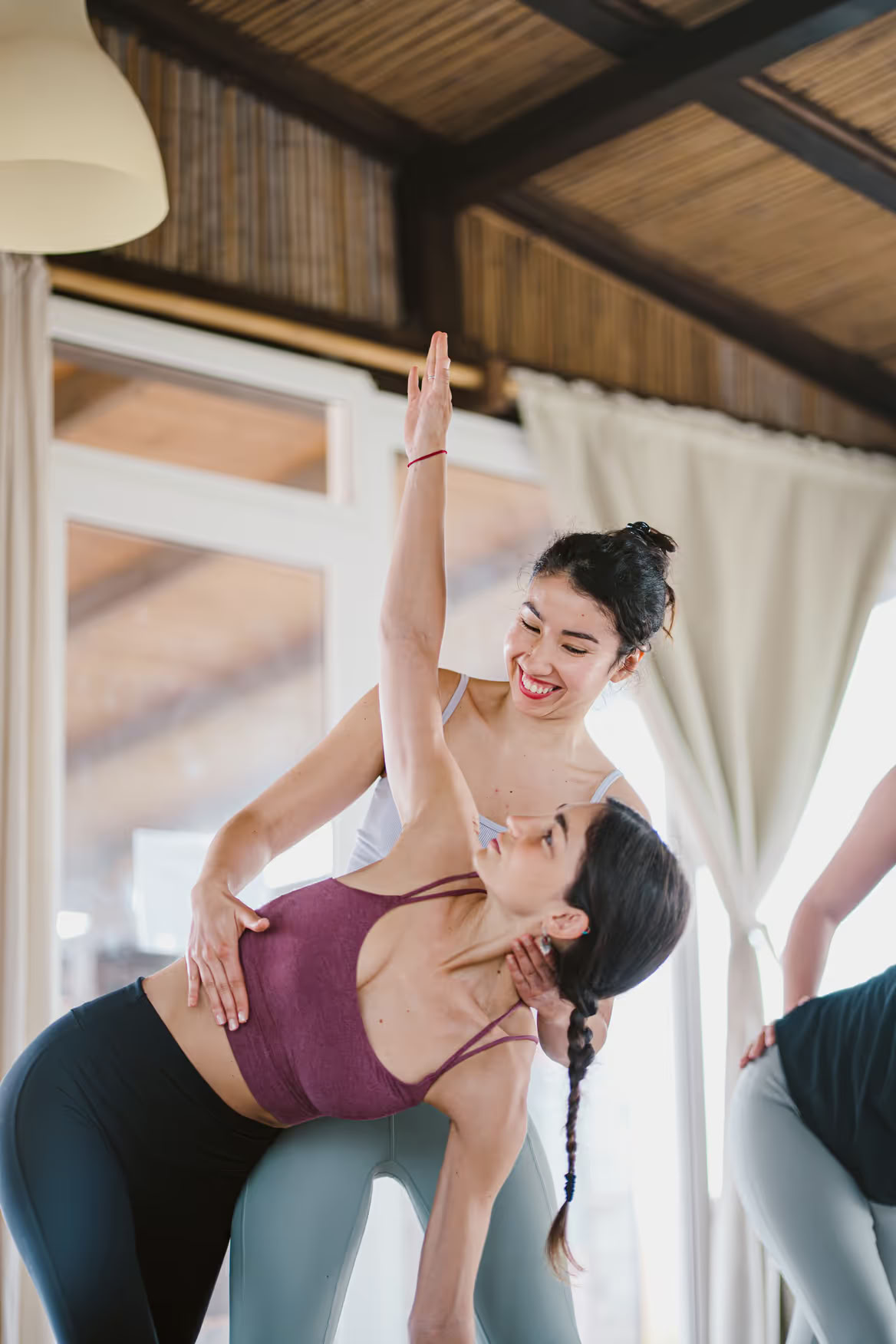 Floripa Summer Play: Yoga, Acro & Inversioni
