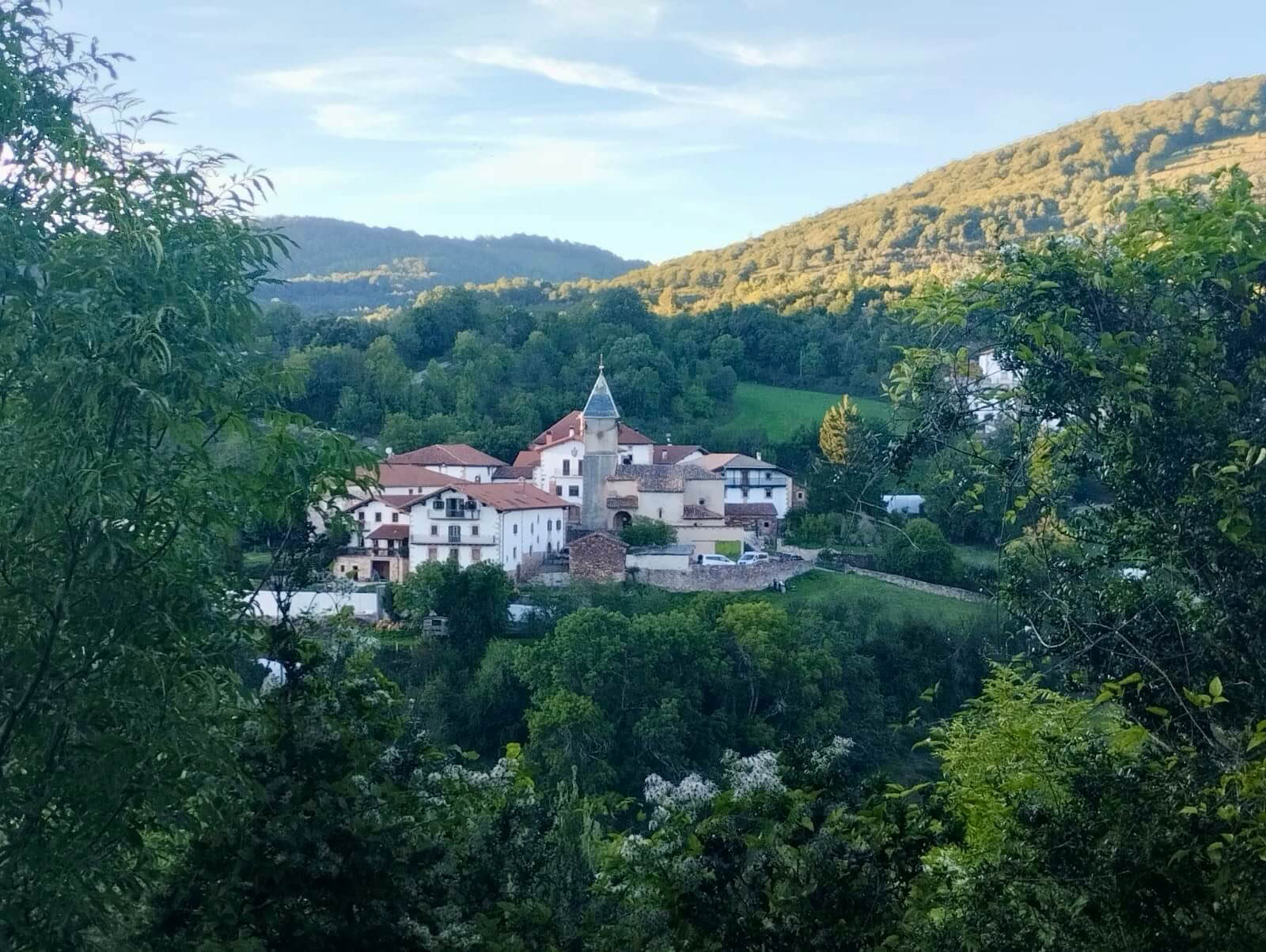 Ritiro di yoga, psicologia e natura nei Pirenei (svolto in inglese)