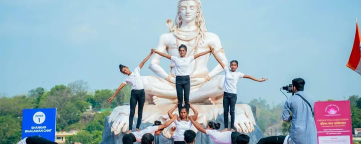 Ritiro di yoga di 21 giorni