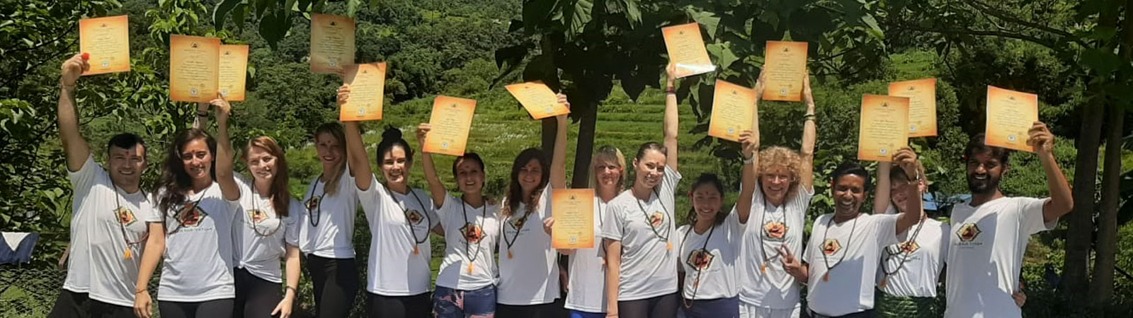 Formazione insegnanti di yoga di 200 ore