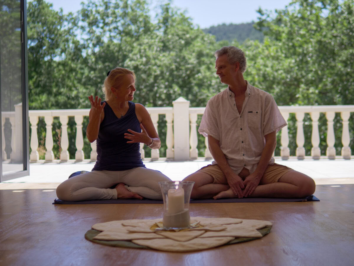 Ritiro di Yoga e Corso di Guarigione Energetica Parte 3 con Pieter Hiemstra ed Elleke van Kraalingen