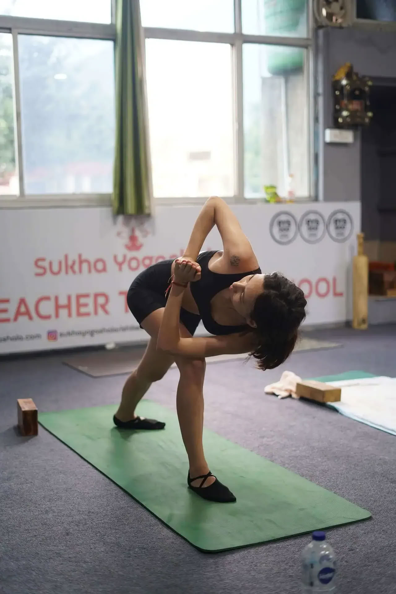 Formazione Insegnanti di Yoga di 100 Ore a Rishikesh