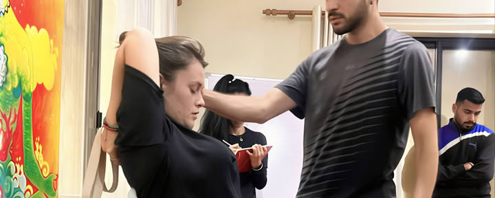 Ritiro di yoga di 7 giorni