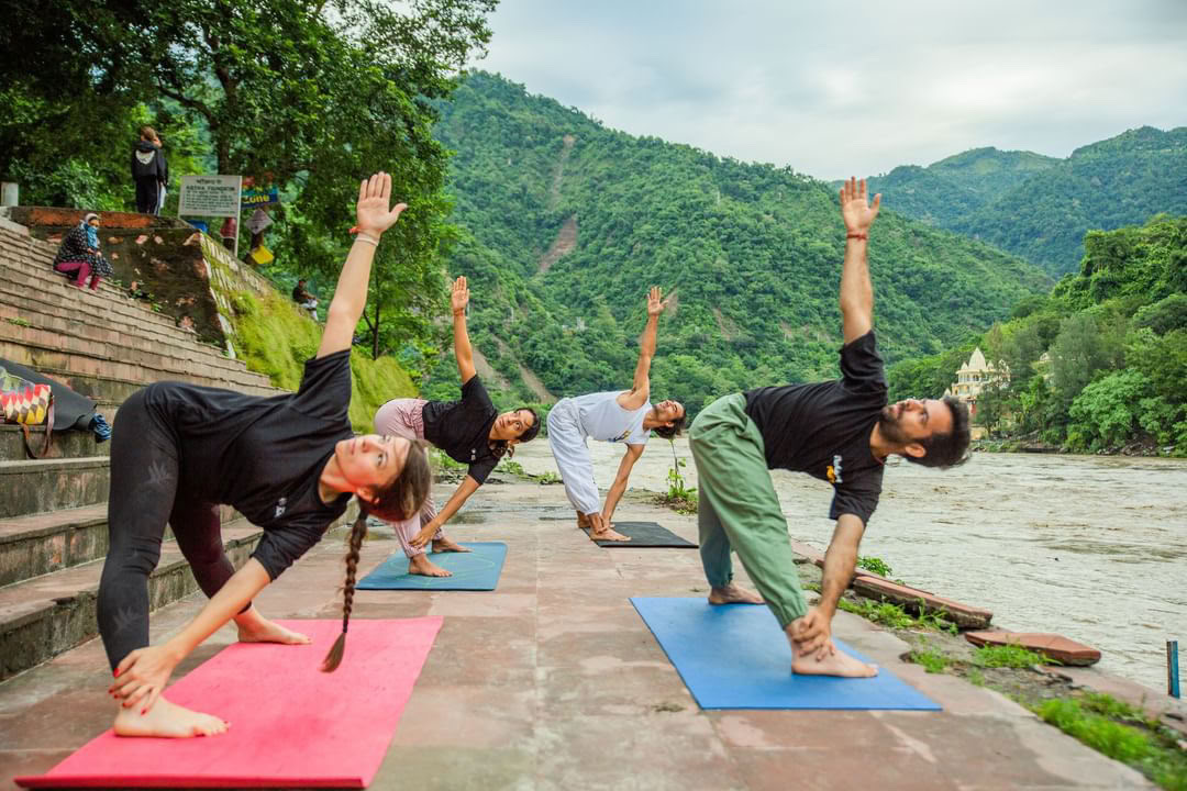 Corso di formazione insegnanti di yoga di 300 ore a Rishikesh