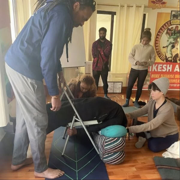 Ritiro di yoga di 7 giorni