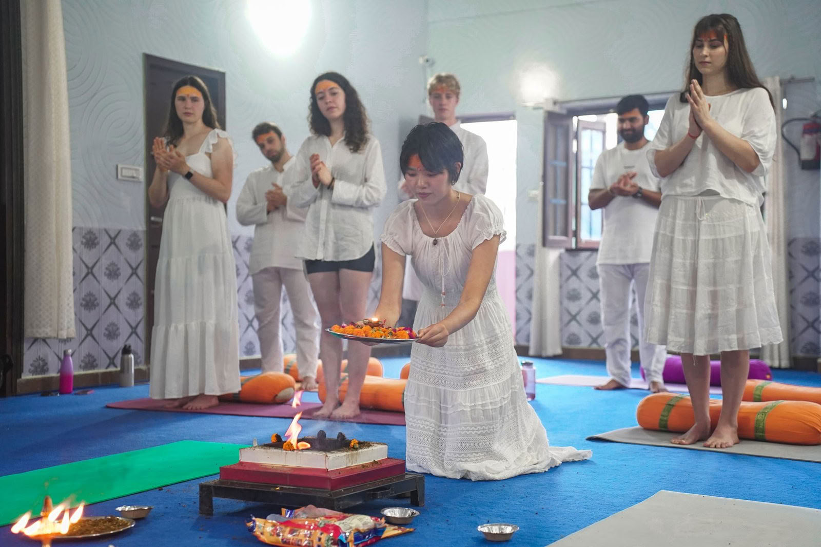 Corso di formazione per insegnanti di yoga di 100 ore