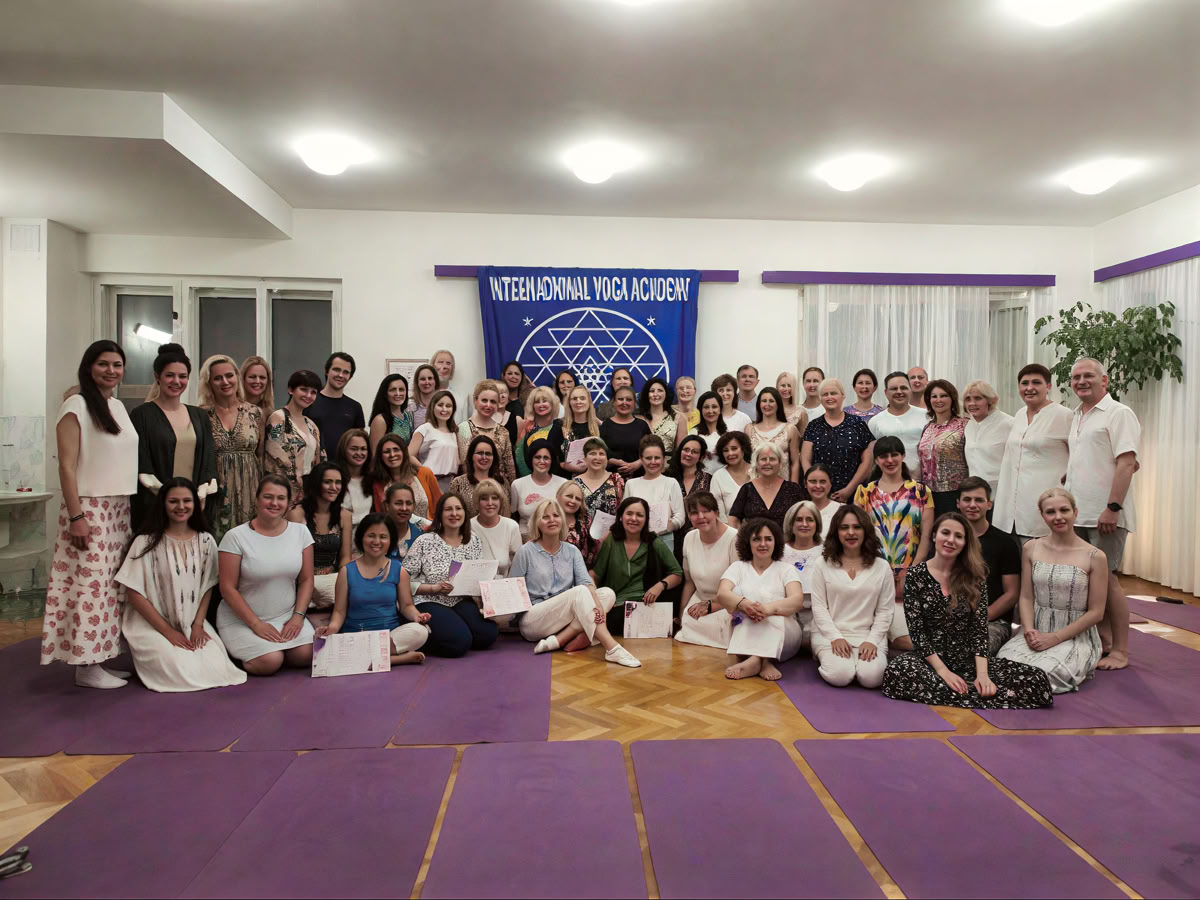 Ritiro internazionale di yoga scalare di 7 giorni “Samvid”