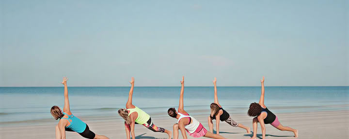 Ritiro di 7 giorni di yoga e surf