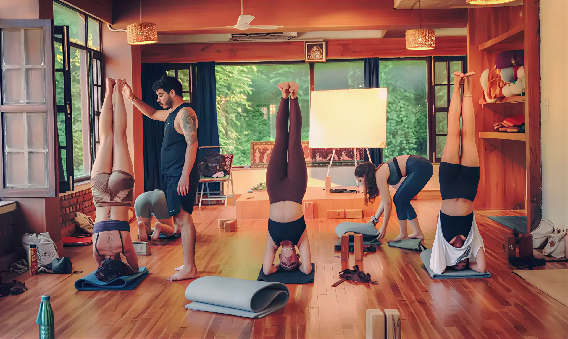 Formazione Insegnanti di Yoga Prenatale di 85 Ore a Rishikesh