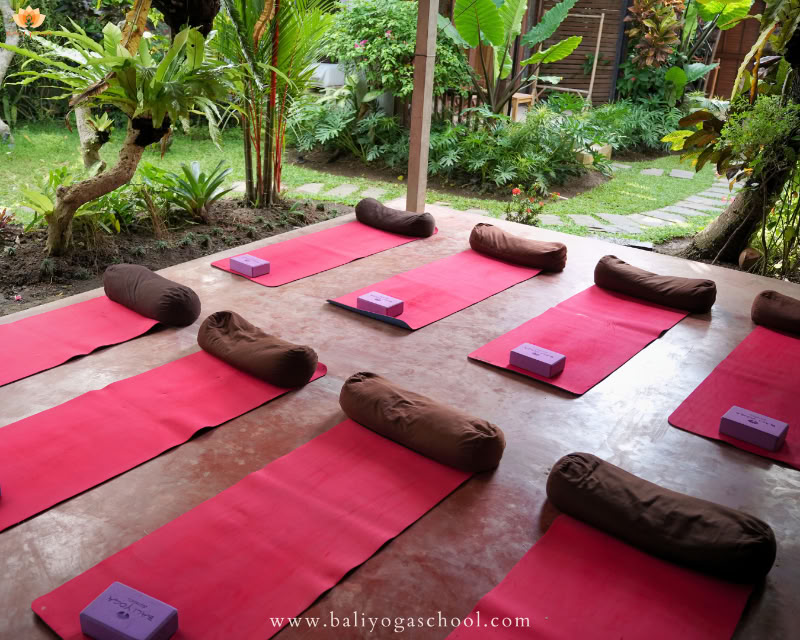 Formazione insegnanti di Yin Yoga di 100 ore a Bali, Indonesia